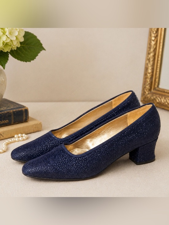 Prevata Shoes - VINTAGE ITALIAN LEATHER HEELS